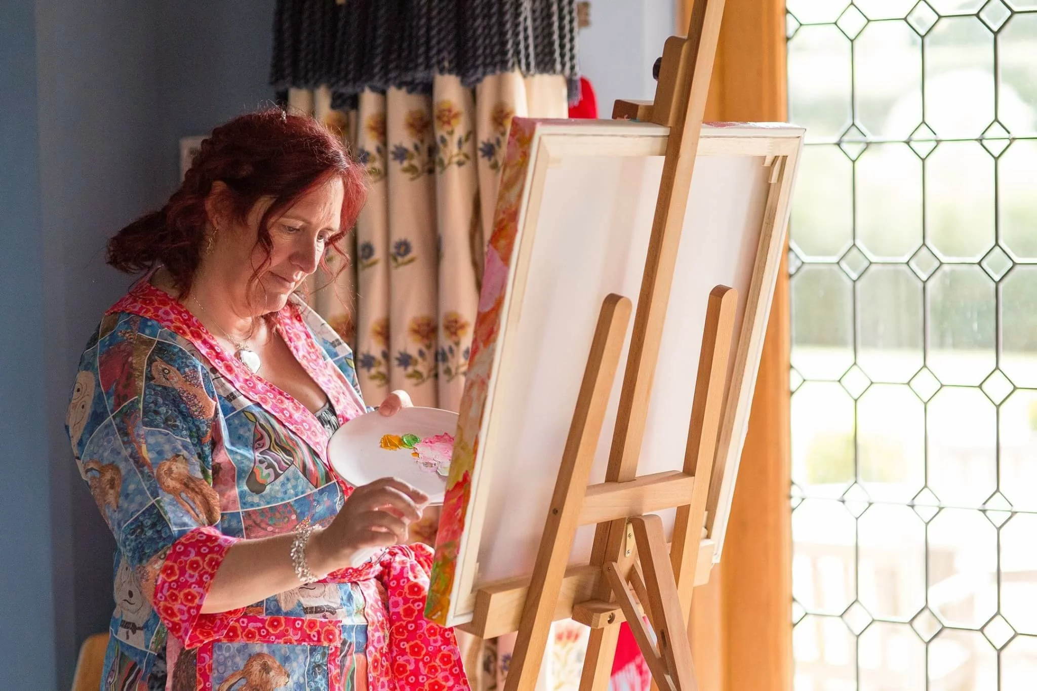 Charron Puggsley Hill Artist Painting at a Wedding
